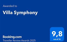 Villa Symphony